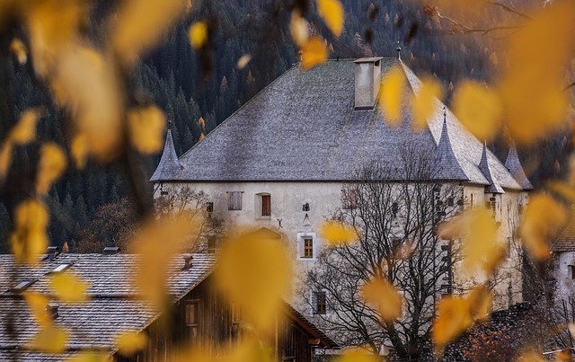 COPRO Gruppe kauft Tübinger Schloss Roseck